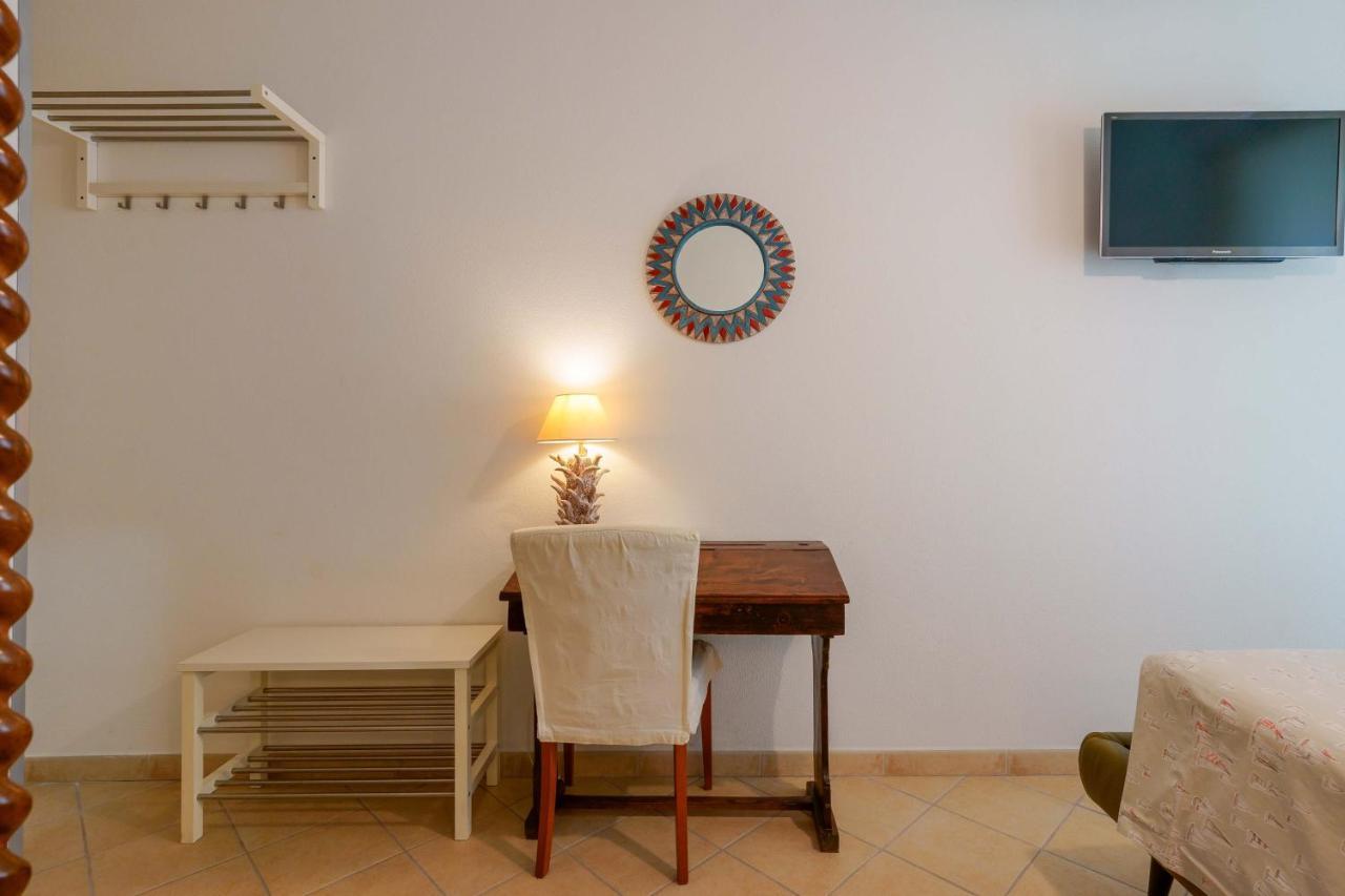 Il Cagliarese B&B Кальярі Екстер'єр фото